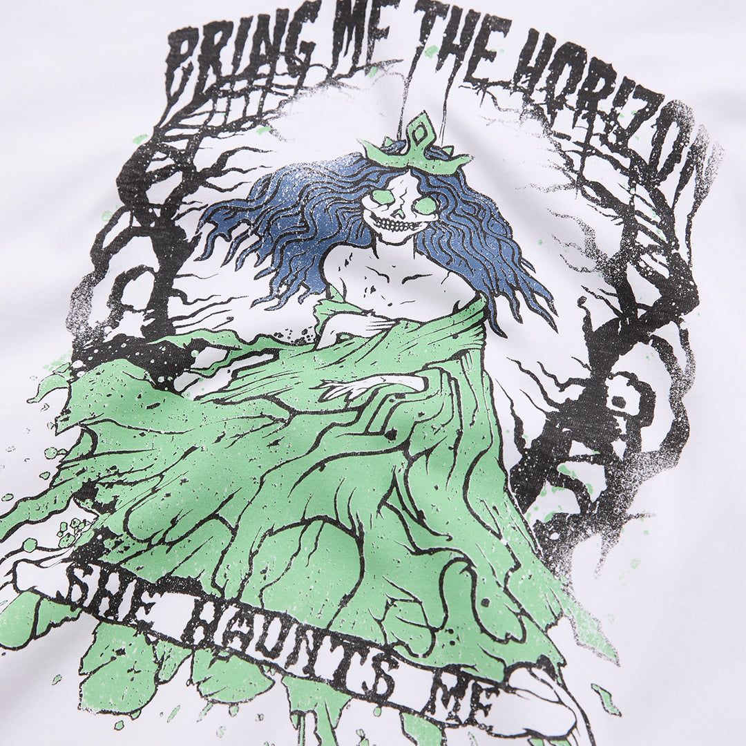 She Haunts Me | Longsleeve T-Shirt